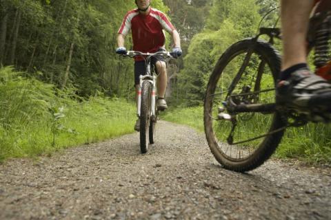 Public health chiefs saddle up for cycling challenge